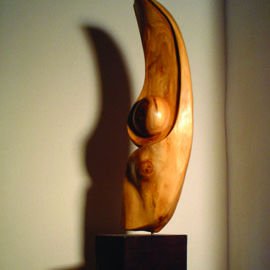 Sculptura Lemn de nuc, 53 cm - Geneză