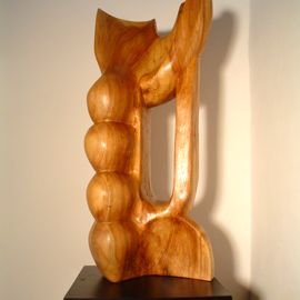 Sculptura Lemn de nuc, 52 cm
colecţia personală - Generaţii I